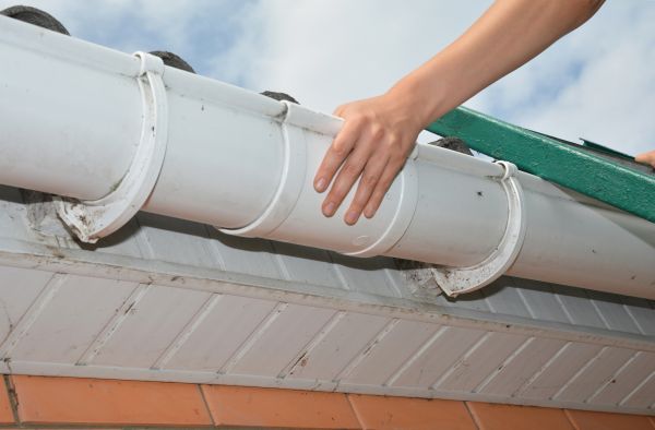 Gutter Reattachment in Spartanburg